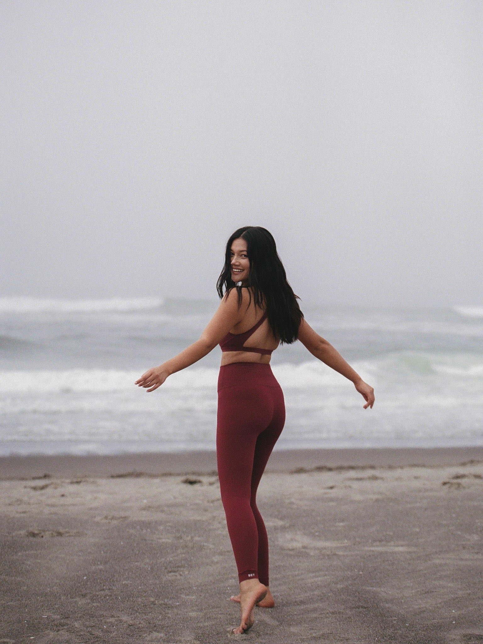 AIRLUXE BREATHE PARKE HIGH-RISE LEGGINGS - RHUBARB - Image 2