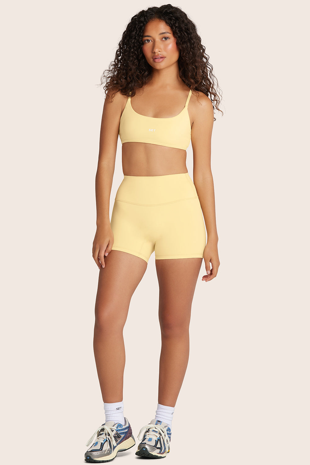 AIRLUXE BREATHE SHORTS - BUTTER - Image 2