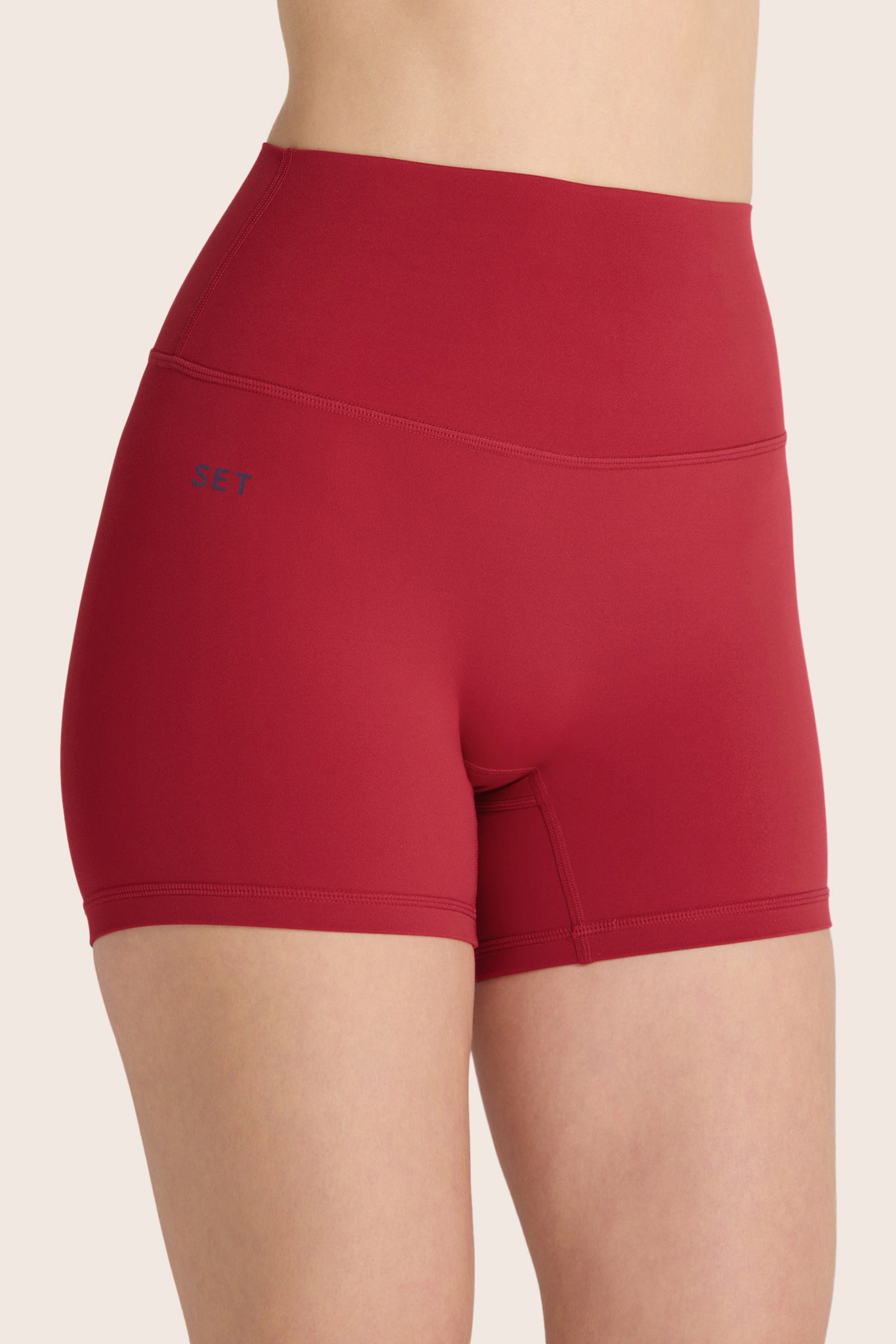AIRLUXE BREATHE SHORTS - LADYBUG - Image 3