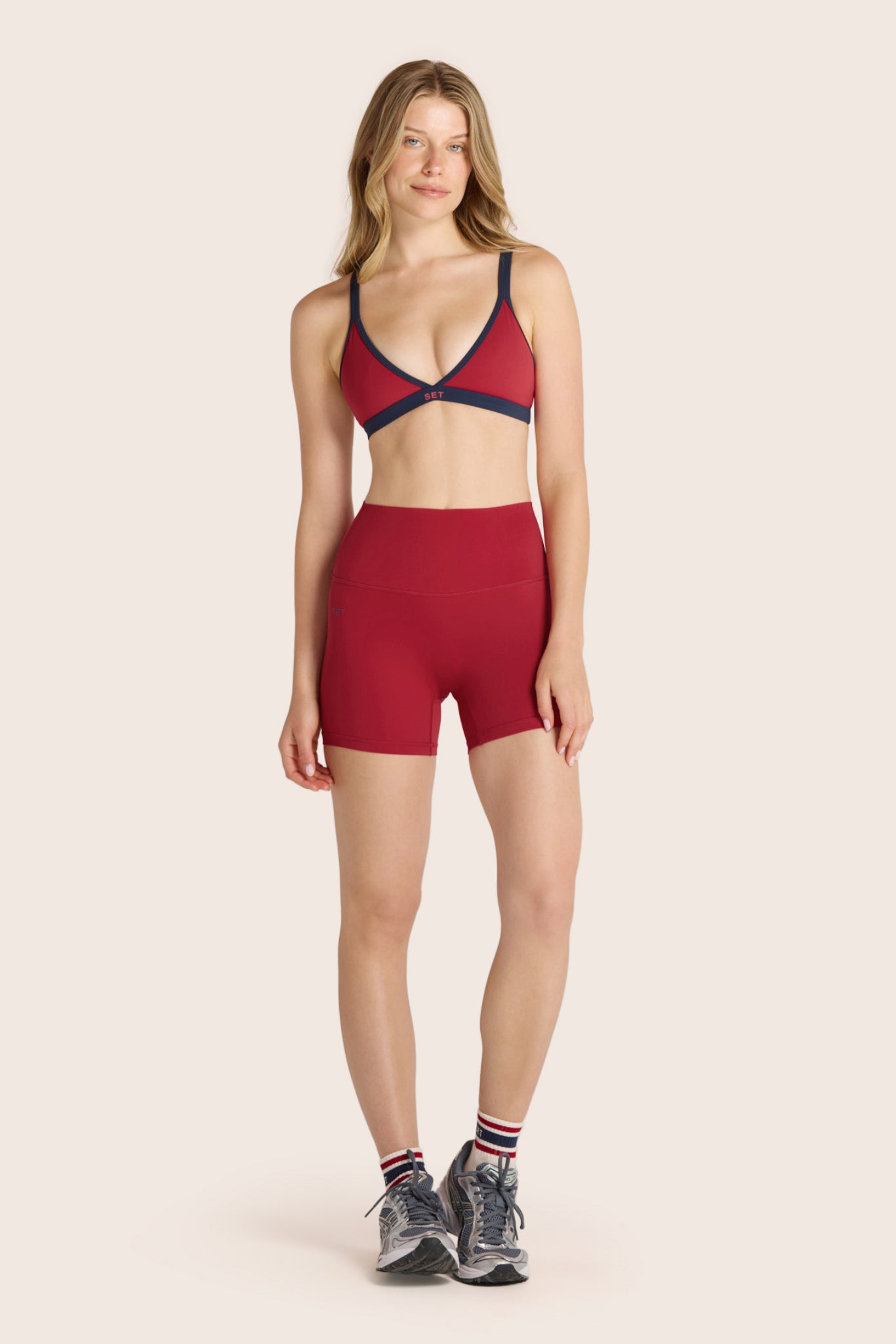 AIRLUXE BREATHE SHORTS - LADYBUG - Image 2