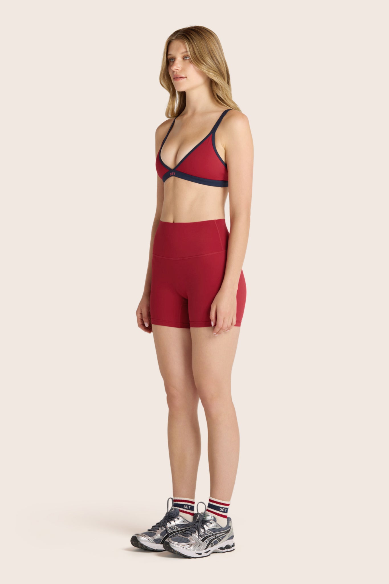 AIRLUXE BREATHE SHORTS - LADYBUG - Image 5