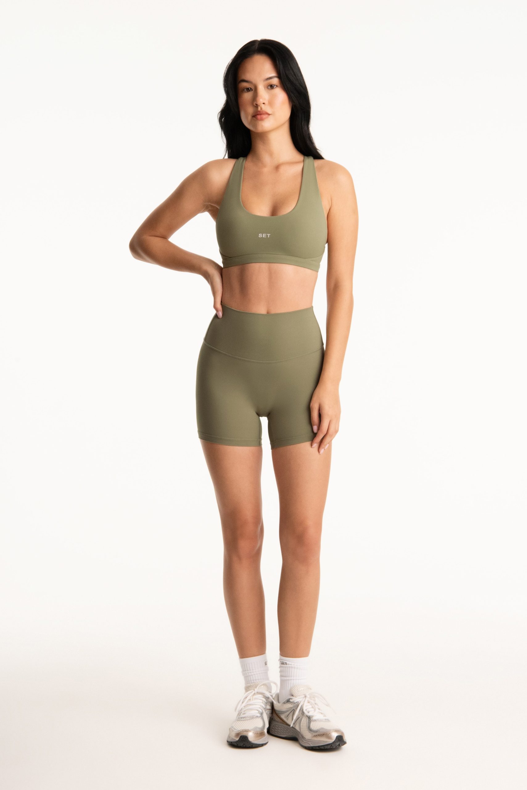 AIRLUXE BREATHE PARKE POSE BRA - BEACHGRASS - Image 3