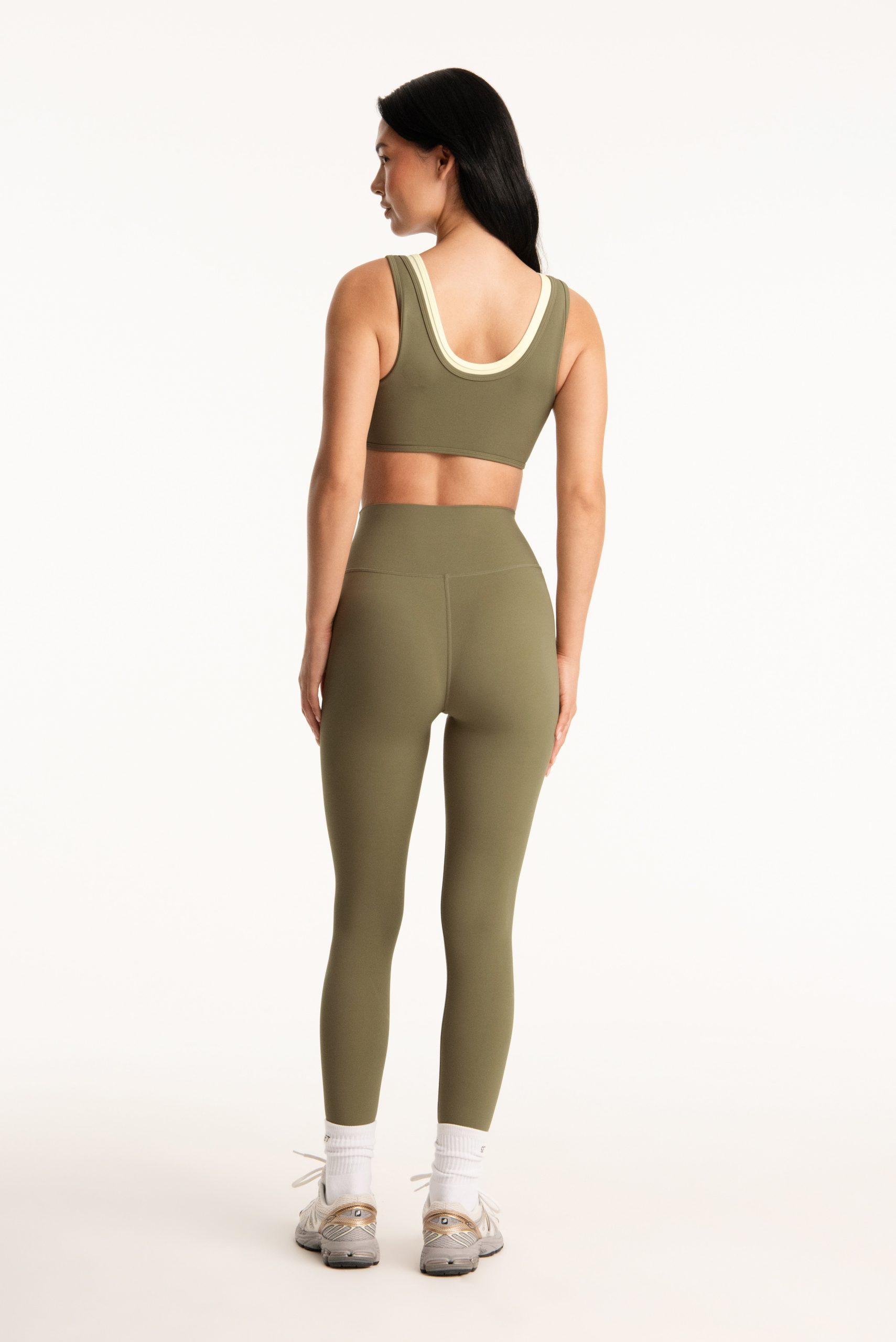 AIRLUXE BREATHE PARKE HIGH-RISE LEGGINGS - BEACHGRASS - Image 4