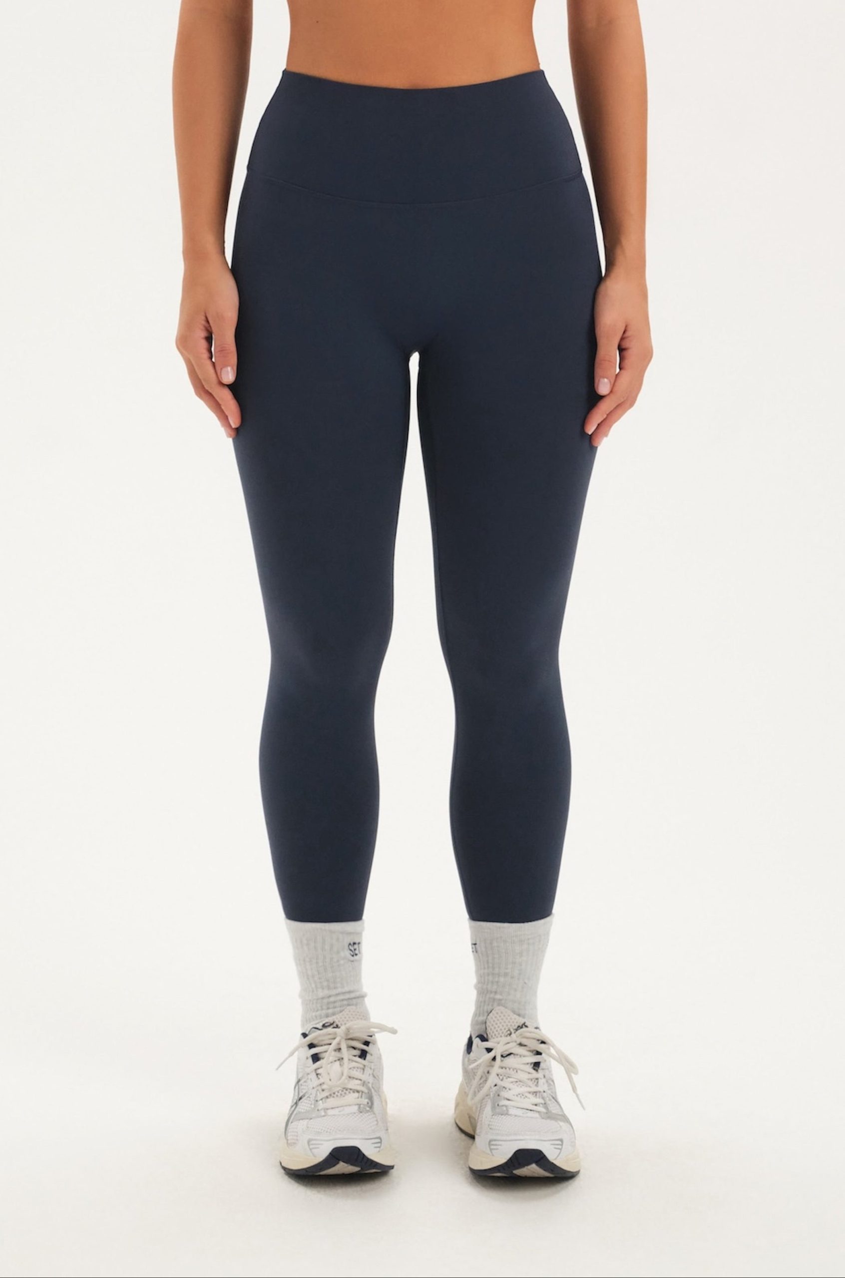 AIRLUXE BREATHE HIGH-RISE LEGGINGS - HOLLY