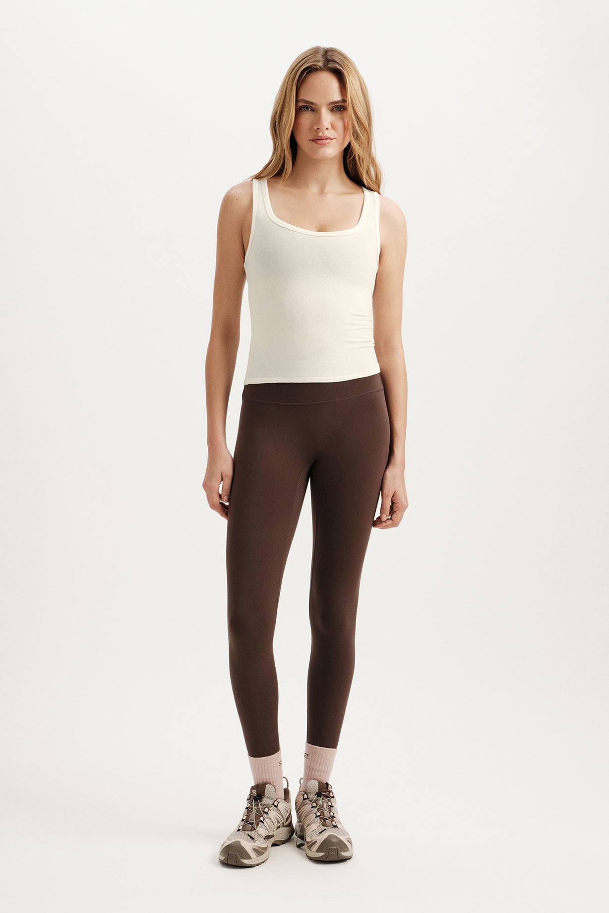 STRETCH COTTON LAYER SCOOP V TANK - DUST - Image 4