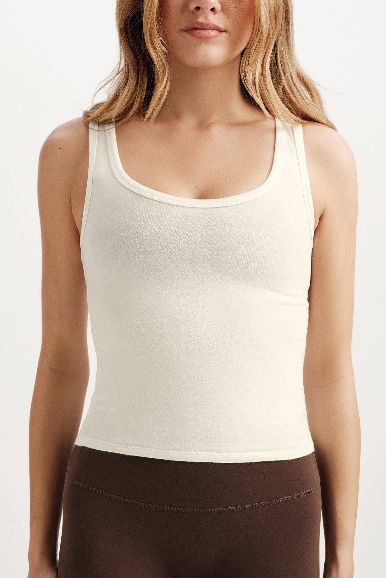 STRETCH COTTON LAYER SCOOP V TANK - DUST - Image 6