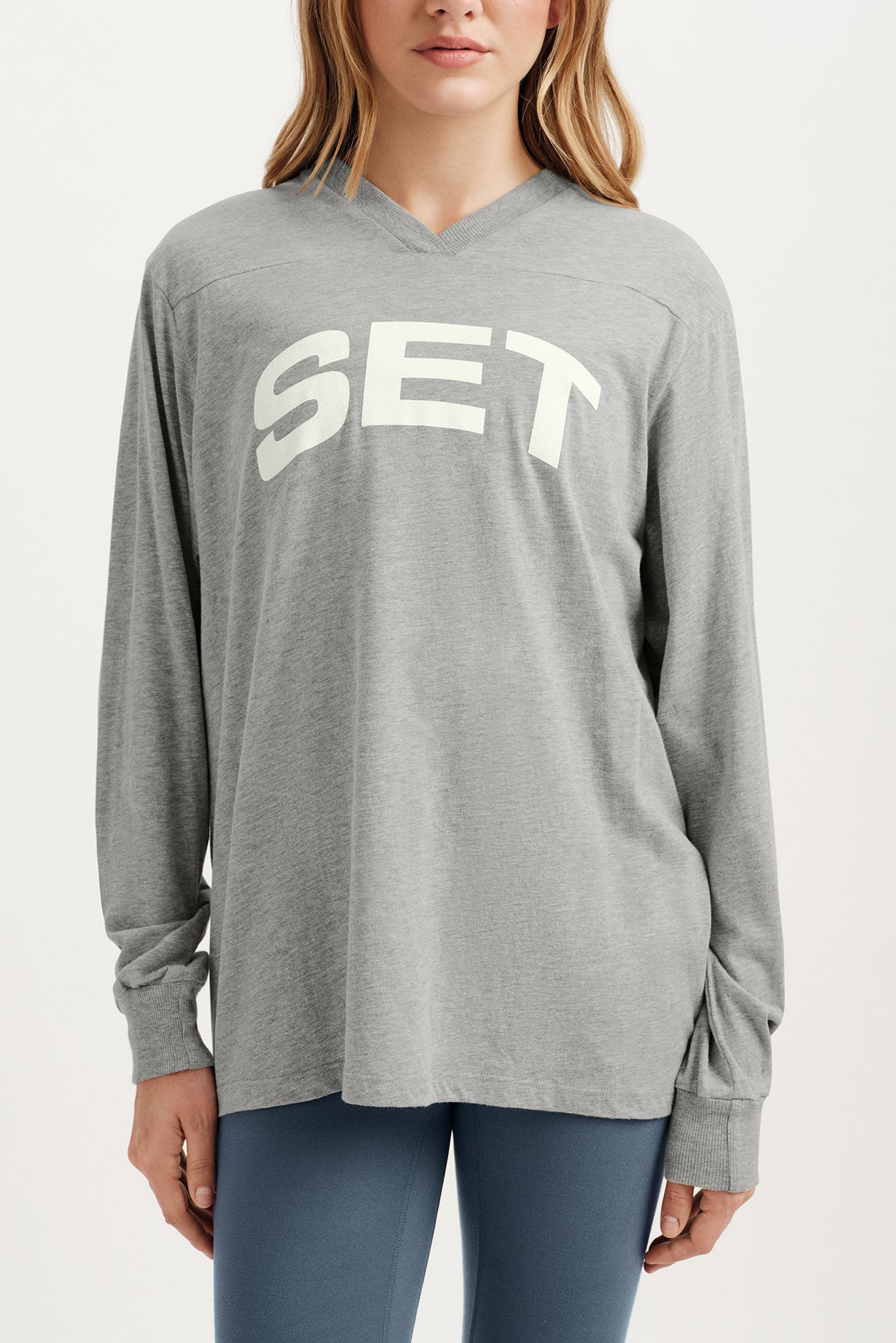 CLASSIC COTTON DAILY VARSITY LONG SLEEVE - FOG HEATHER GREY - Image 5