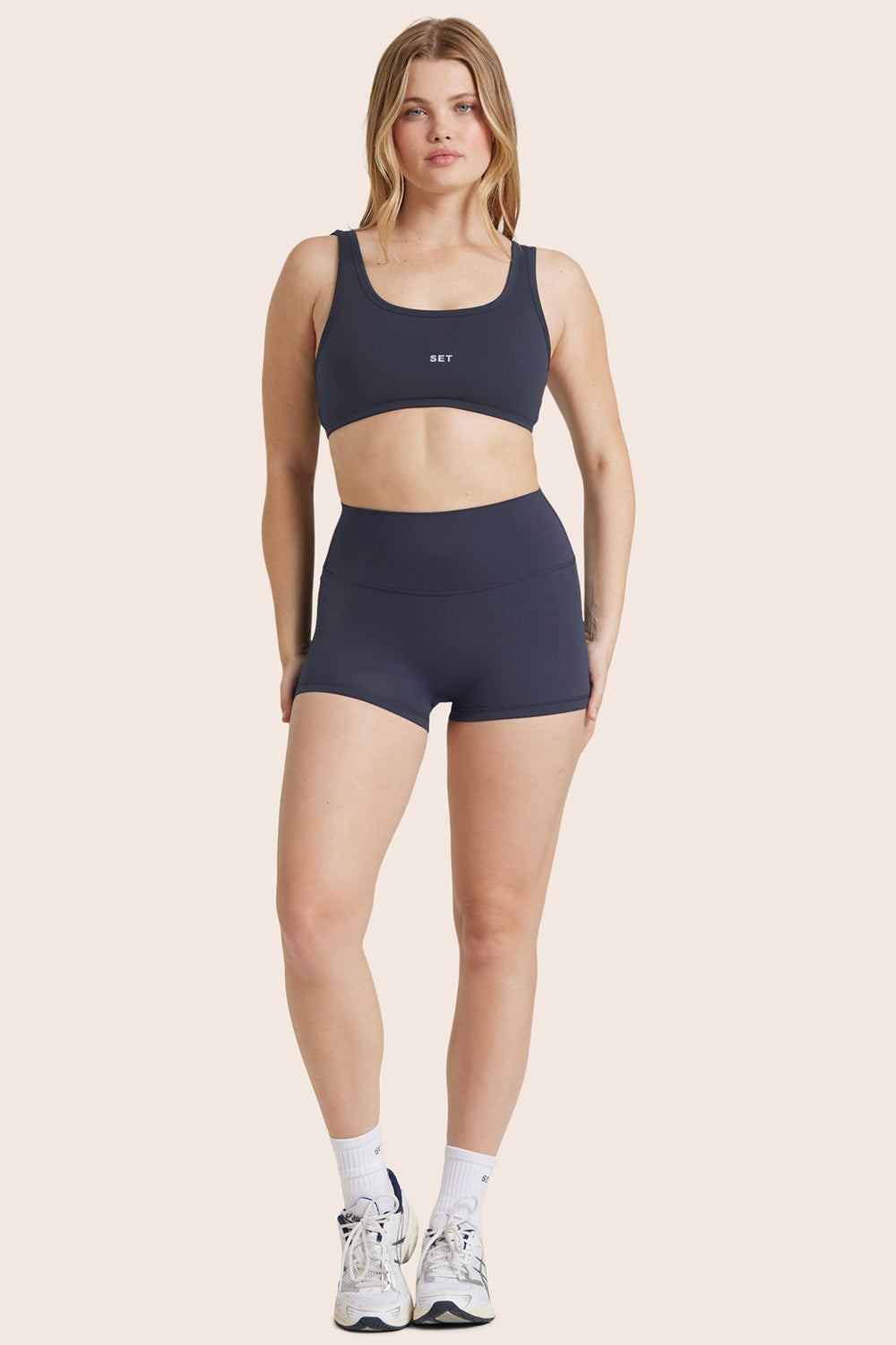AIRLUXE BREATHE MINI SHORTS - SPADES - Image 2